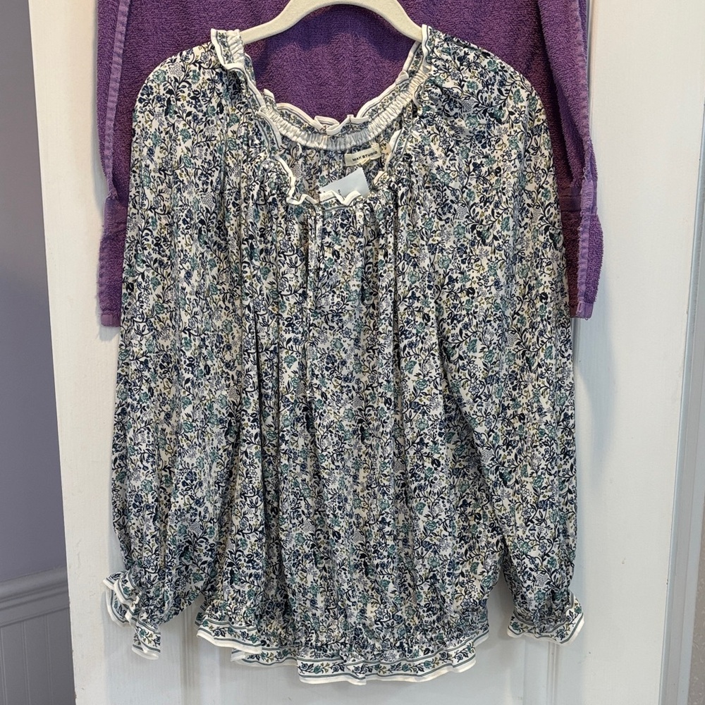 NWT Max Studio Blue and White Floral Blouse